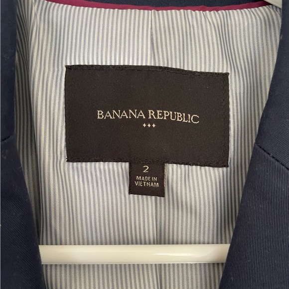 Banana Republic Navy Blazer - Picture 4 of 6